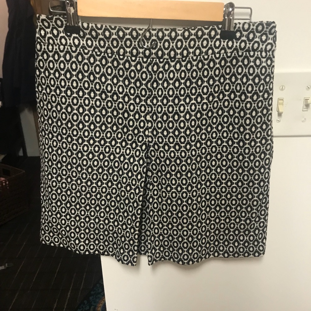 Fully patterned cool skirt !